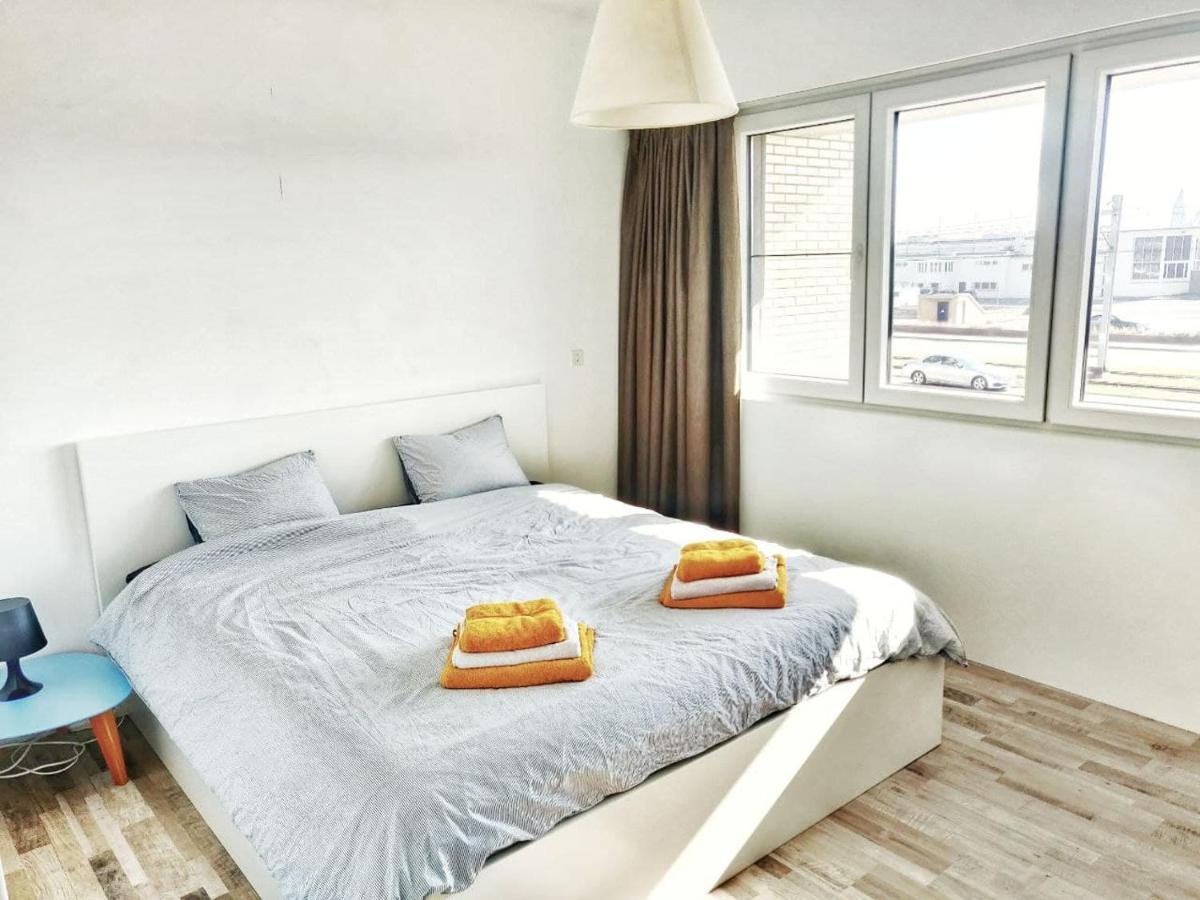 Royal Palace Seaview Suite Oostende Exteriör bild
